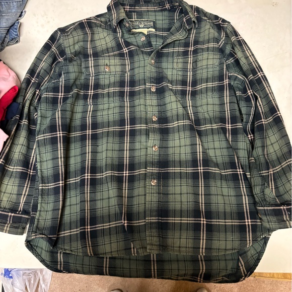Field and Stream long sleeve flannel button up XXL - Picture 1 of 3